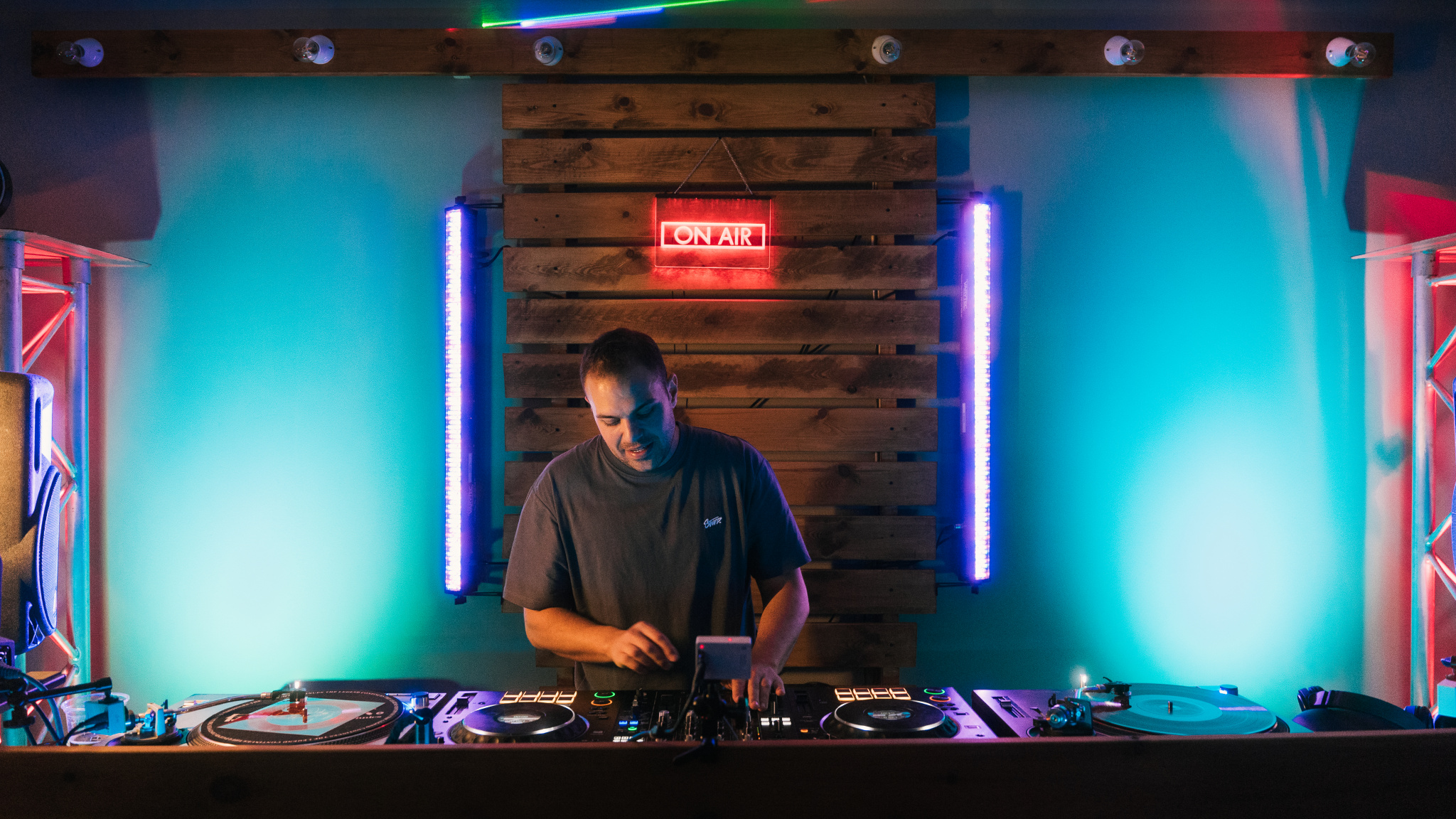 VINYL SERIES – TECHNO ROOM