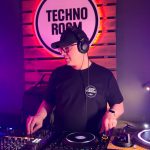 LOOP YUDEGO EN TECHNO ROOM RADIO